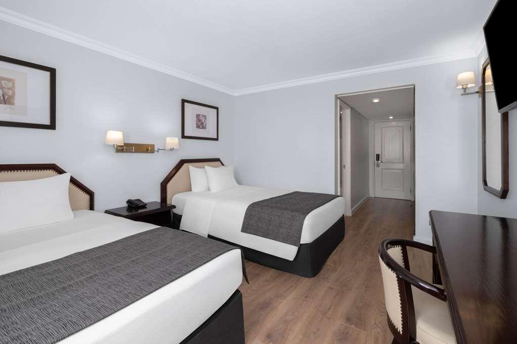 فندق Wyndham Garden سانتياغو الغرفة الصورة